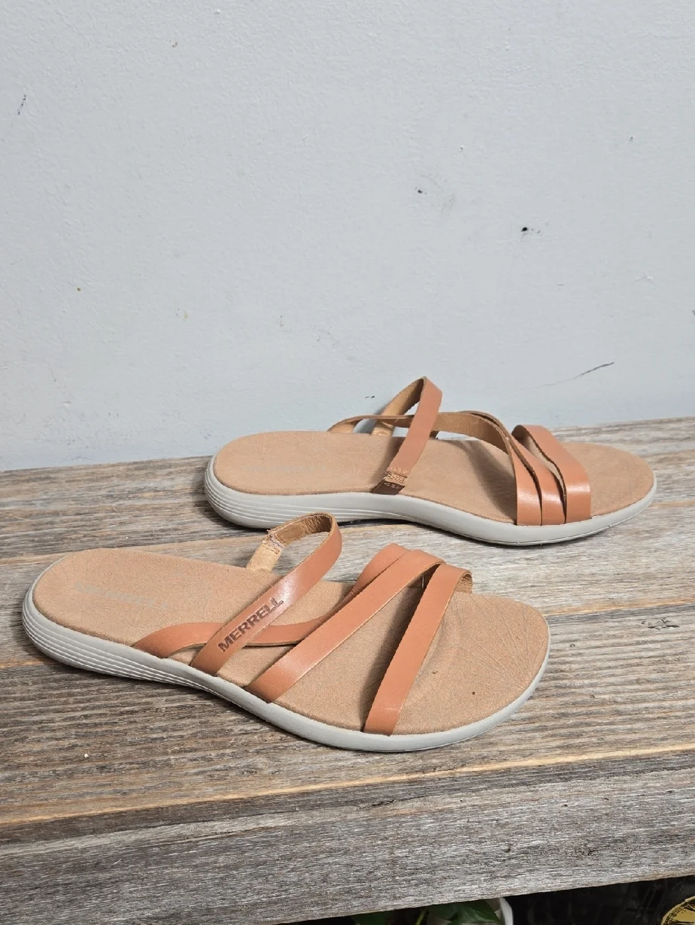 Merrell Women's Duskair Seaway Peach/Tan Leathet Multi-Strap Slingback Sandal